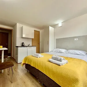 Apartman Roza, Pula